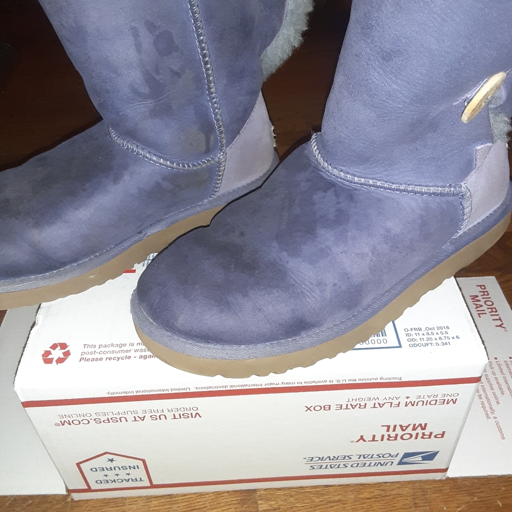 Purple uggs